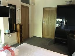 Cherrywood Lodge