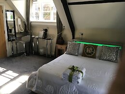 Cherrywood Lodge