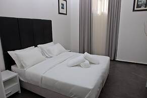 Geula Suites