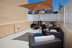 Geula Suites