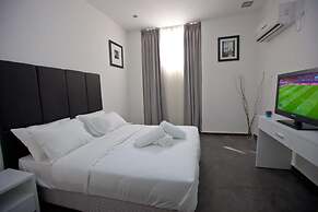 Geula Suites
