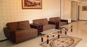 Avand Hotel