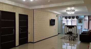 Avand Hotel