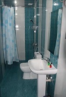 Avand Hotel