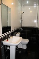 Avand Hotel