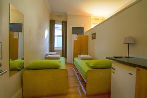 Cambridge Lodge - Hostel