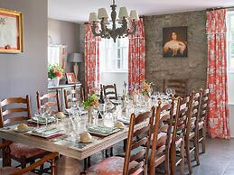 Meikleour Arms Hotel and Restaurant