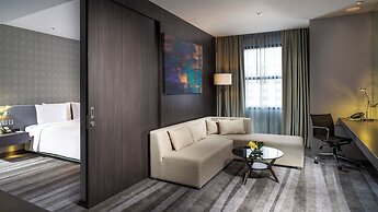 Holiday Inn Bangkok Sukhumvit by IHG