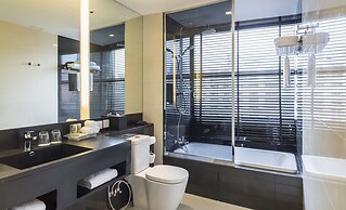 Holiday Inn Bangkok Sukhumvit by IHG