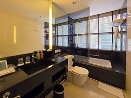 Holiday Inn Bangkok Sukhumvit by IHG
