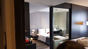 Holiday Inn Bangkok Sukhumvit by IHG