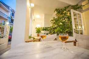 Alba Hotel