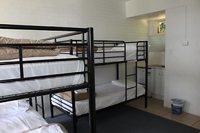 Hoey Moey Backpackers - Hostel