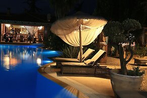 Achtis Boutique Hotel