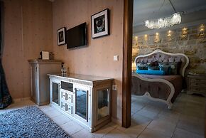 Achtis Boutique Hotel