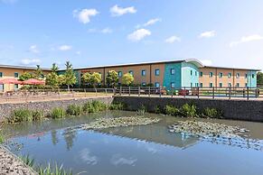Ramada by Wyndham Cobham