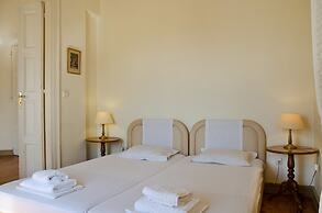 Hotel Omiros