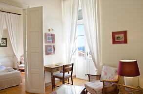 Hotel Omiros