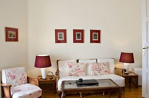 Hotel Omiros
