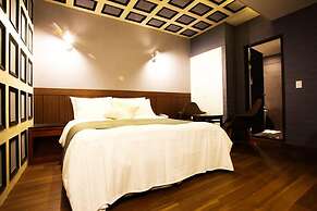 Karak Tourist Hotel