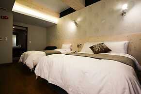 Karak Tourist Hotel