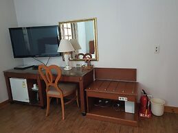 Karak Tourist Hotel