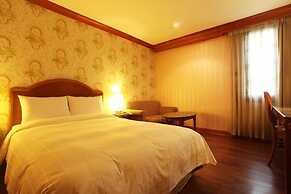 Karak Tourist Hotel