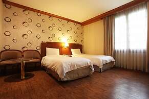 Karak Tourist Hotel