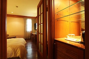Karak Tourist Hotel