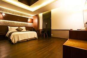 Karak Tourist Hotel