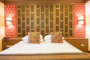 Golden House BTS Chidlom Bangkok
