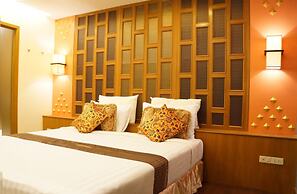 Golden House BTS Chidlom Bangkok