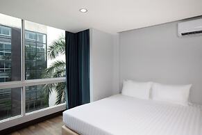 Nantra Sukhumvit 39 Hotel