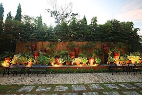 Hotel Tropika