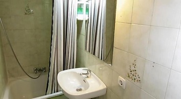 Hostal Helena 2