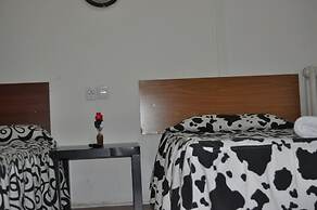 Hostal Helena 2