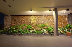 Mantra Gladstone
