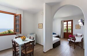 Venetia Apartments