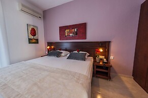 Sarantis Hotel