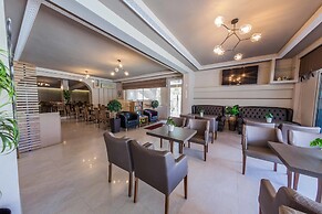 Sarantis Hotel