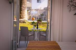 Sarantis Hotel