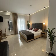 Sarantis Hotel