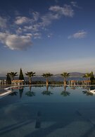 Valis Resort
