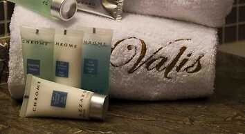 Valis Resort