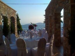 Valis Resort