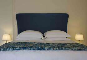 Valis Resort
