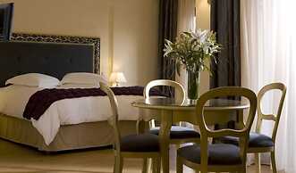 Valis Resort