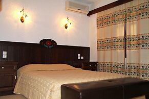 Taxiarches Hotel