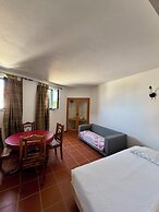 Monte Carvalhal da Rocha - Campground