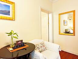 Ladoll Service Apartment